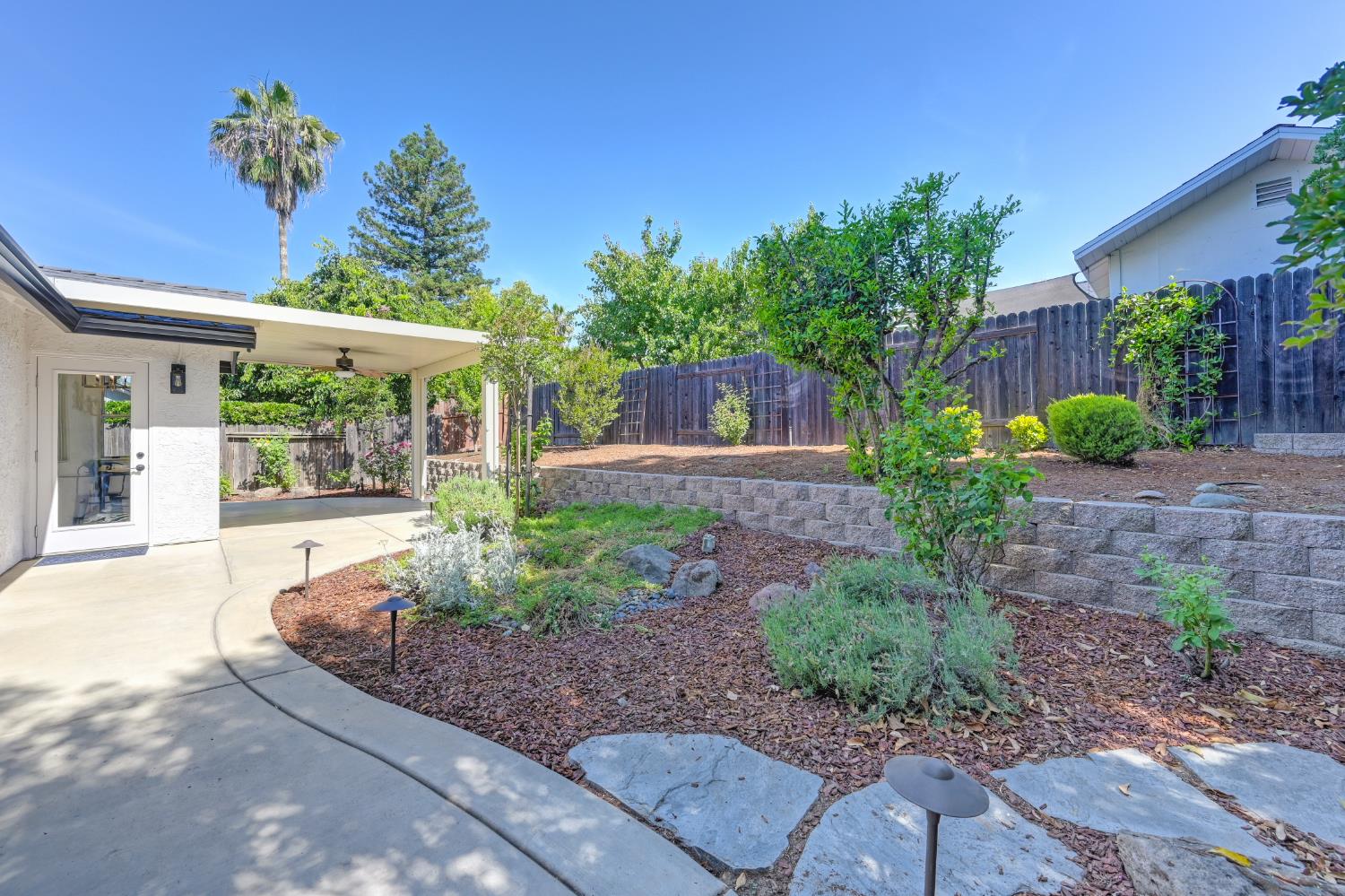 Ebonywood Court, Citrus Heights, California image 27