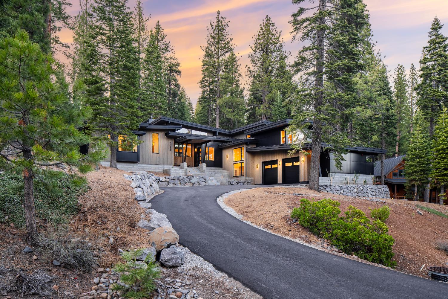 Saddleback Drive, Truckee, California image 2