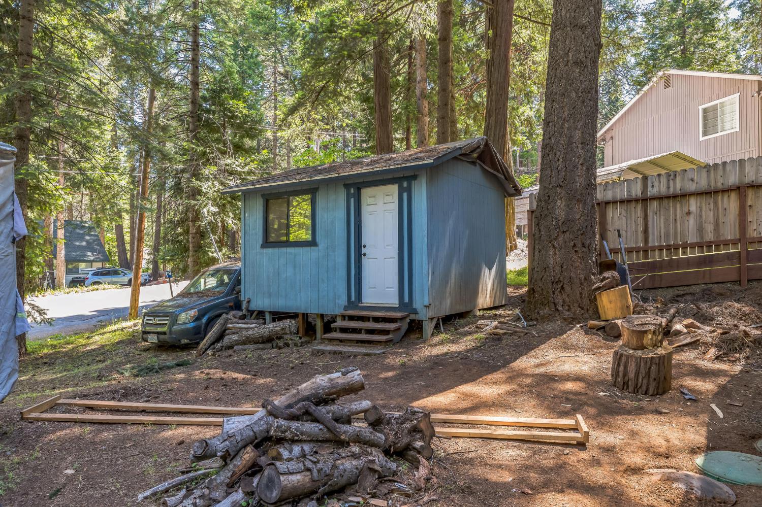 Golden Street, Pollock Pines, California image 25