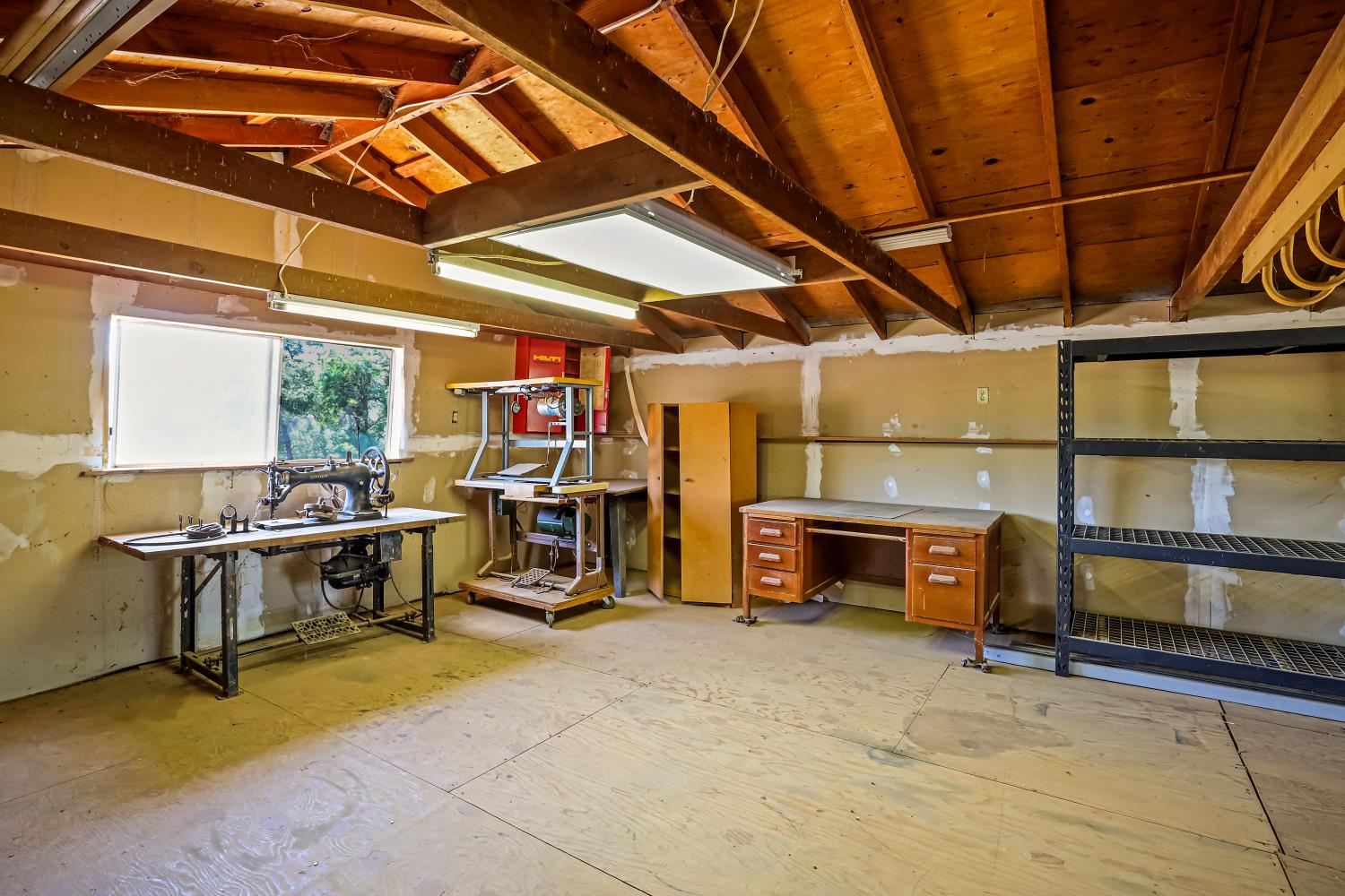 Detail Gallery Image 58 of 93 For 9574 Highway 49, Mokelumne Hill,  CA 95245 - 4 Beds | 2/1 Baths