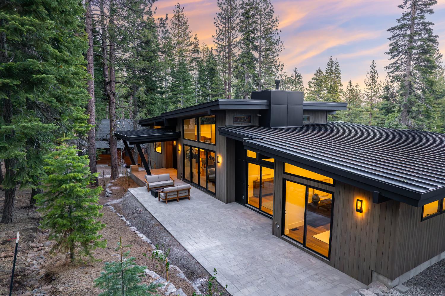 Saddleback Drive, Truckee, California image 34