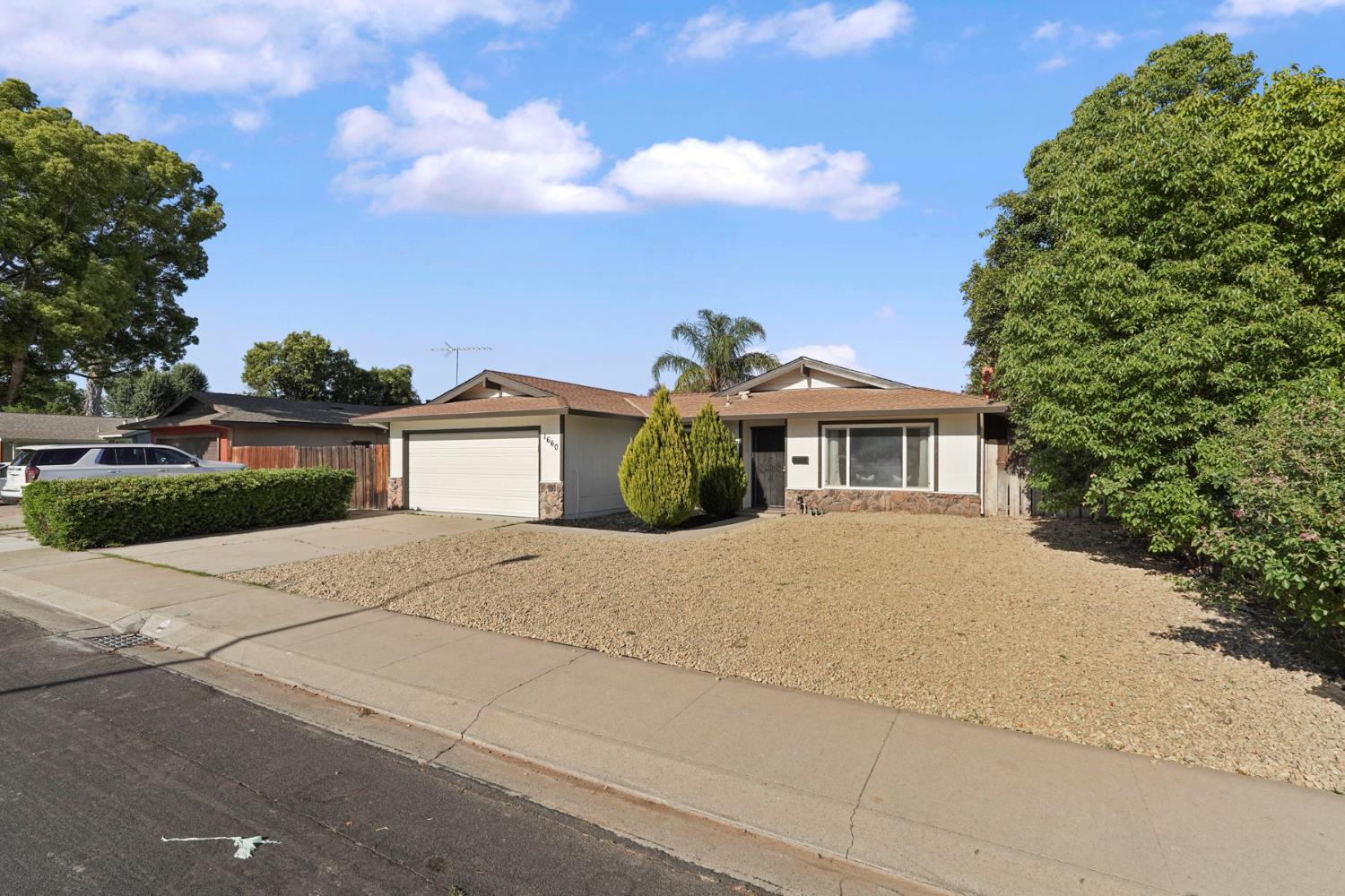 Kingwood Avenue, Manteca, California image 4