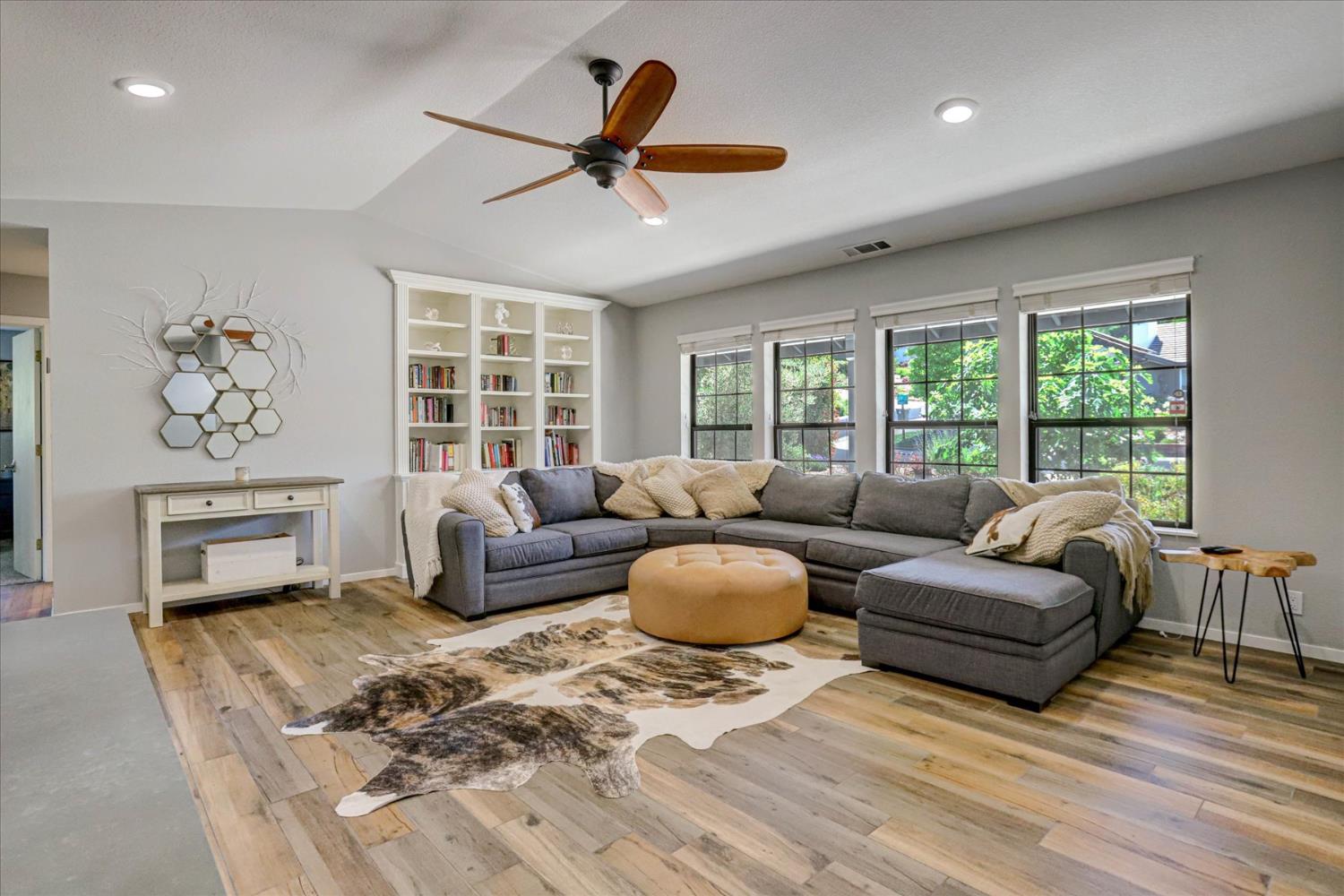 Erin Drive, Auburn, California image 4