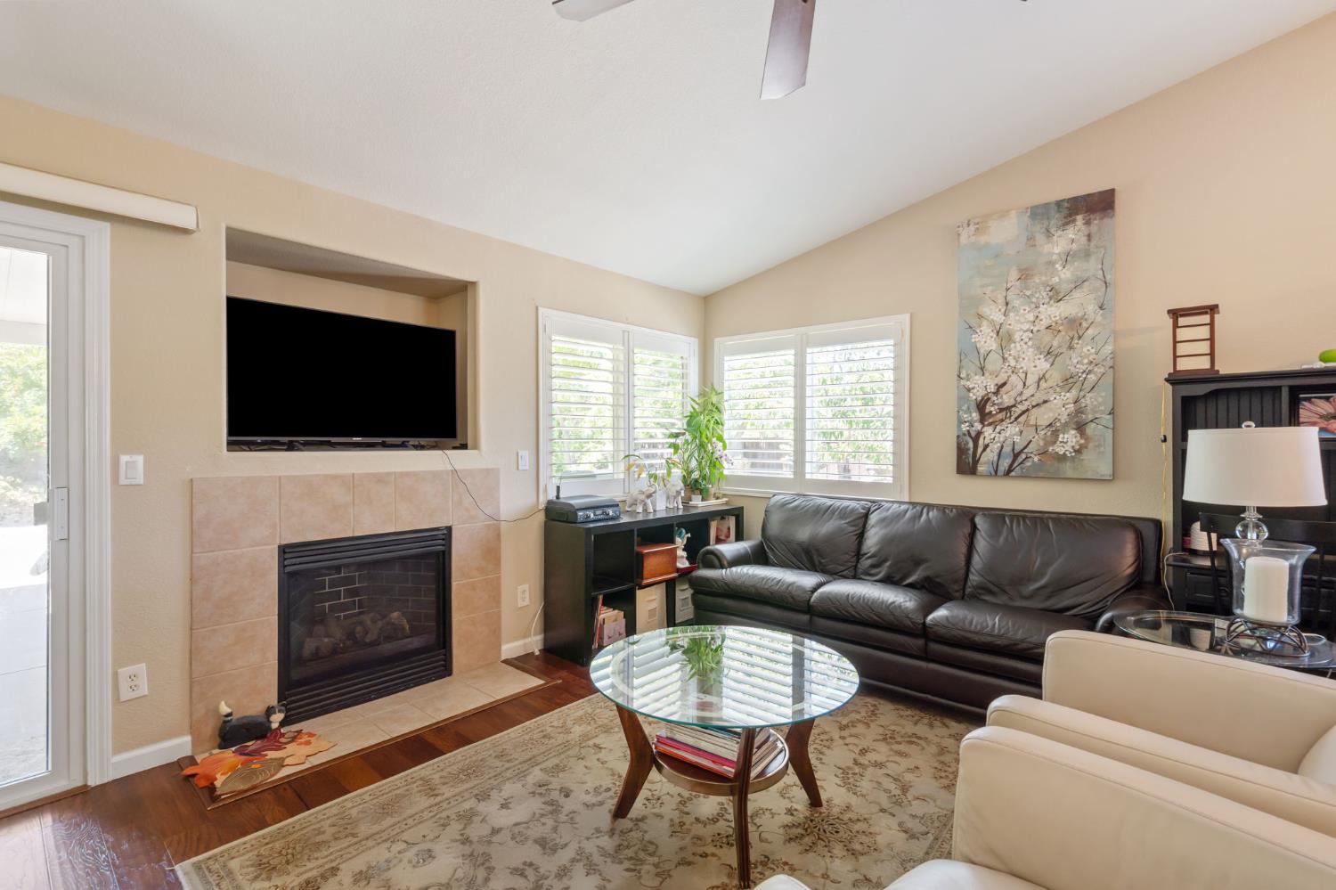 Livorno Way, Elk Grove, California image 5