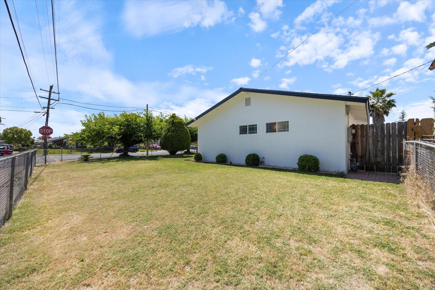 Evelyn Drive, Olivehurst, California image 6
