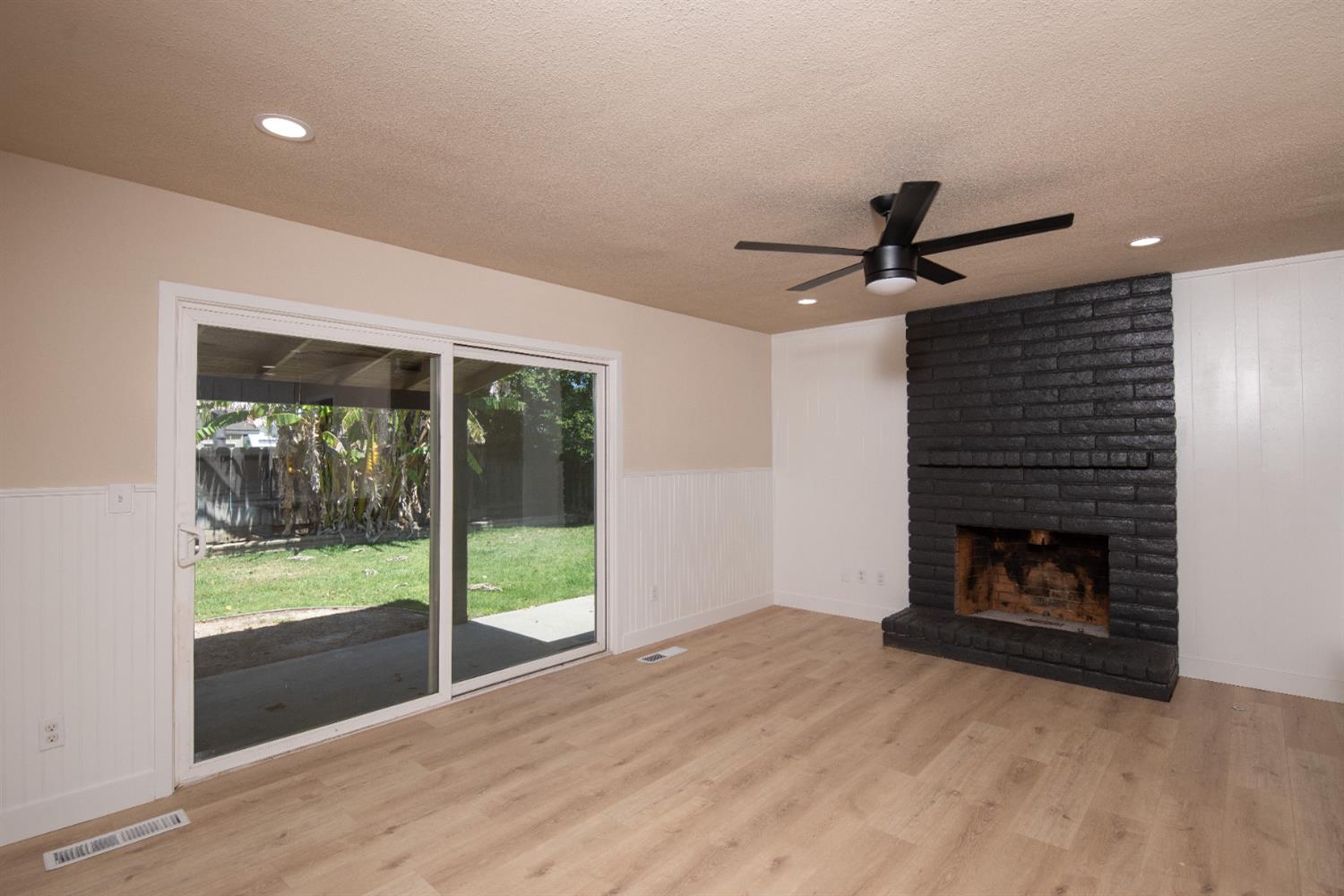 Woodbridge Court, Modesto, California image 11