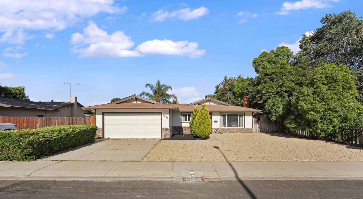 Kingwood Avenue, Manteca, California image 47