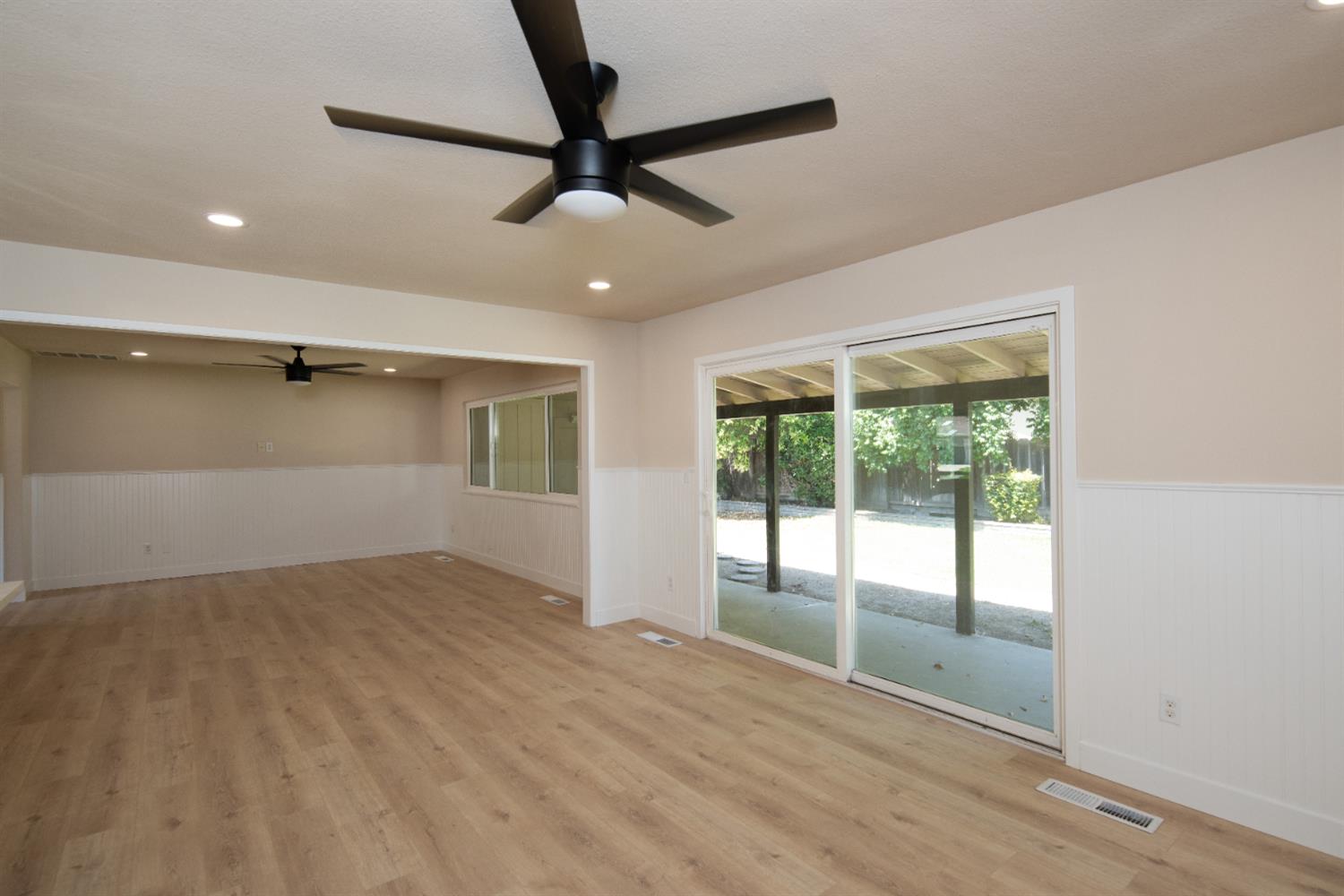 Woodbridge Court, Modesto, California image 3