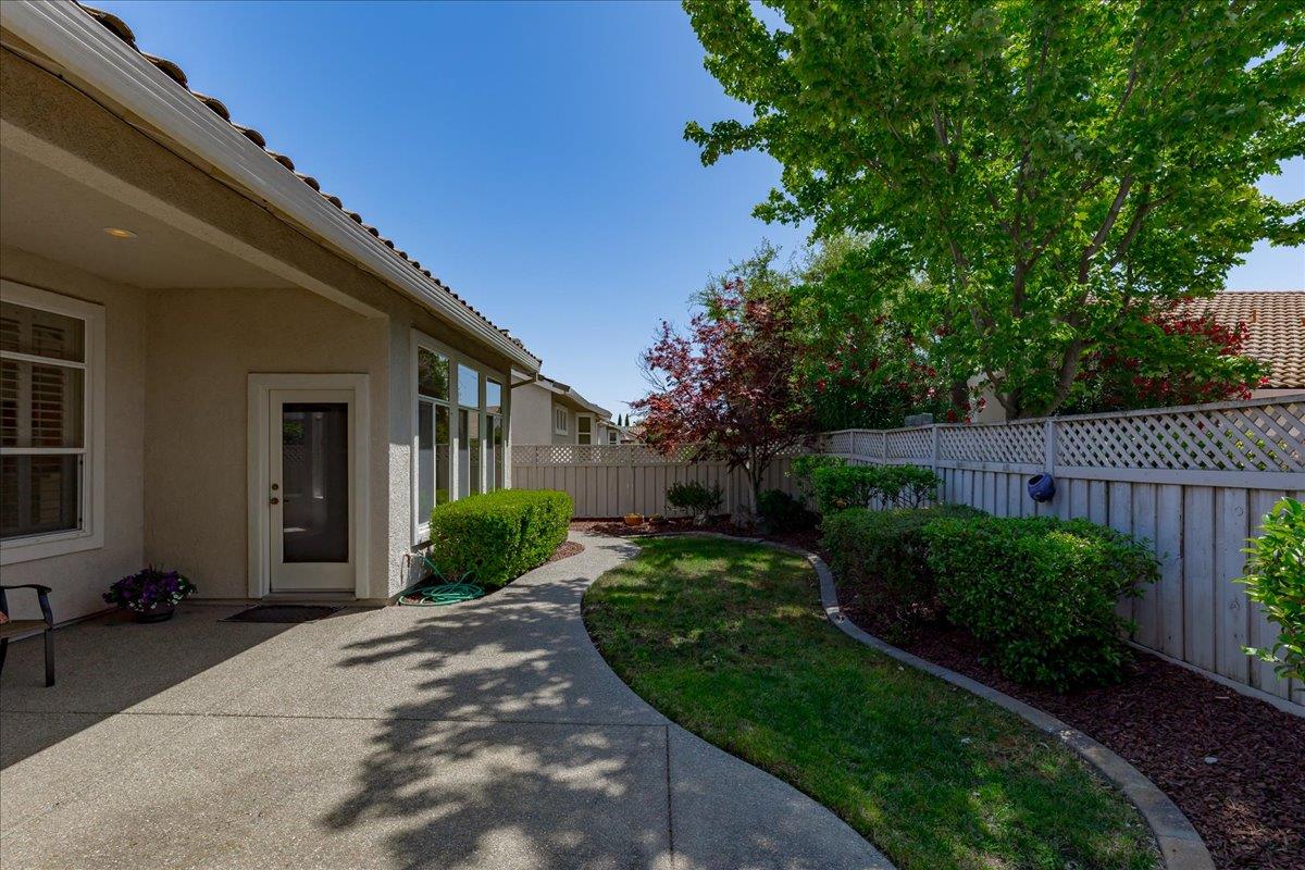 Rosestone Lane, Roseville, California image 9