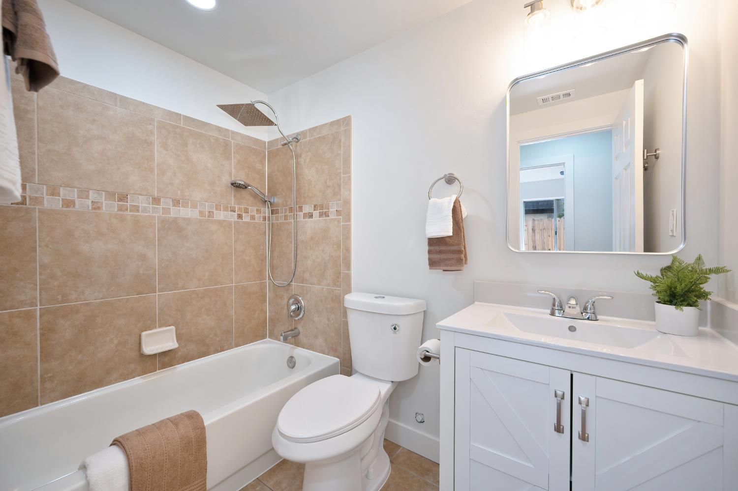 Ebonywood Court, Citrus Heights, California image 24