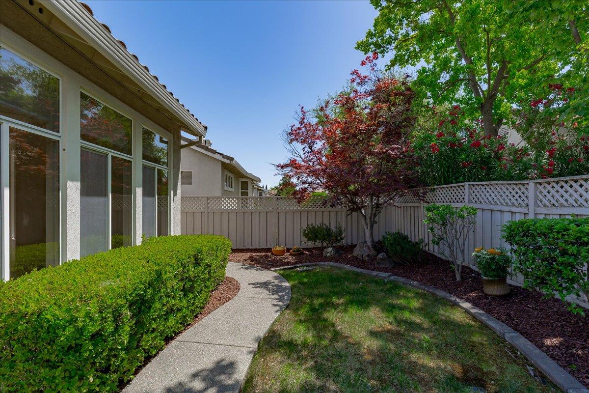 Rosestone Lane, Roseville, California image 8