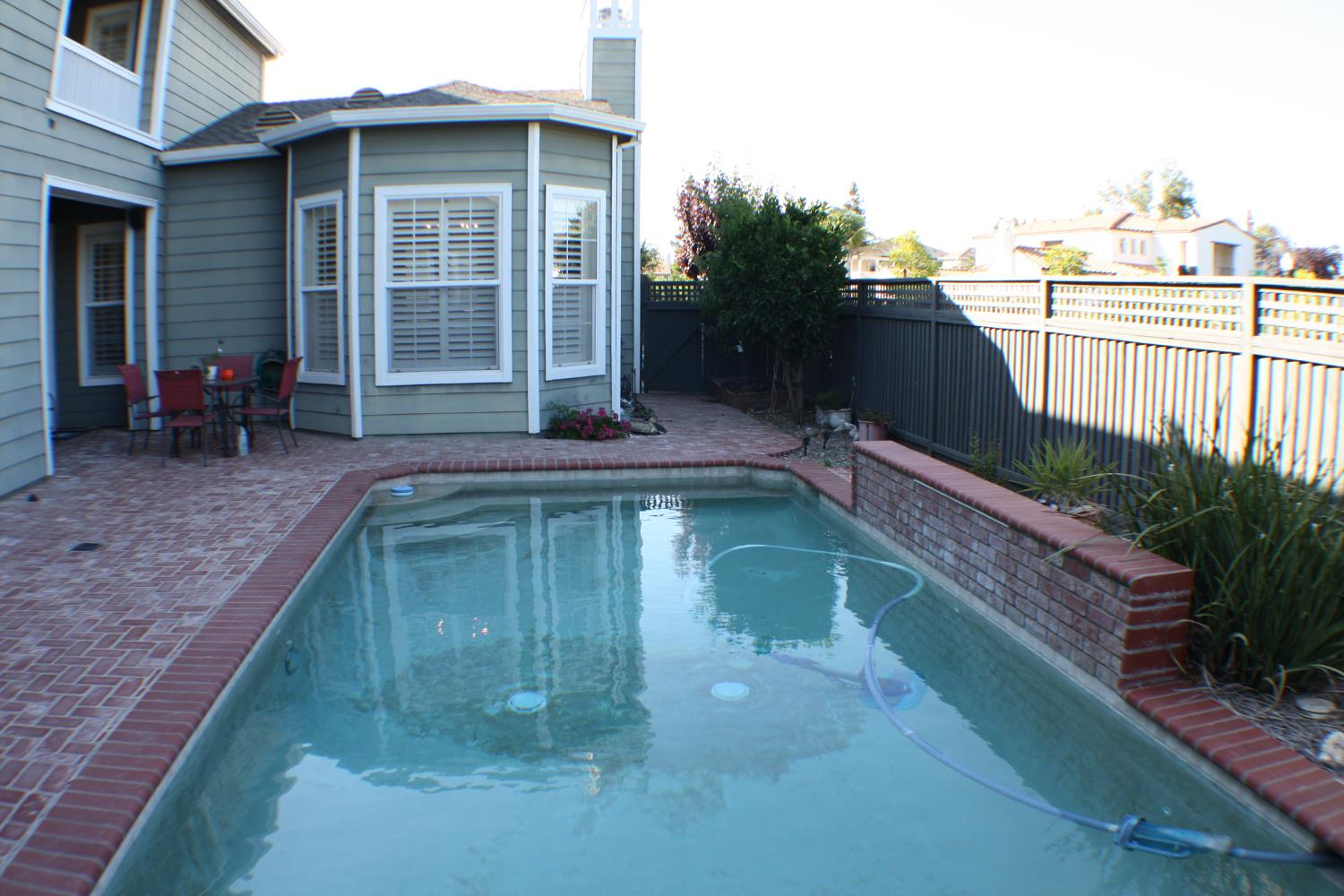 Daisy Lane, Tracy, California image 38