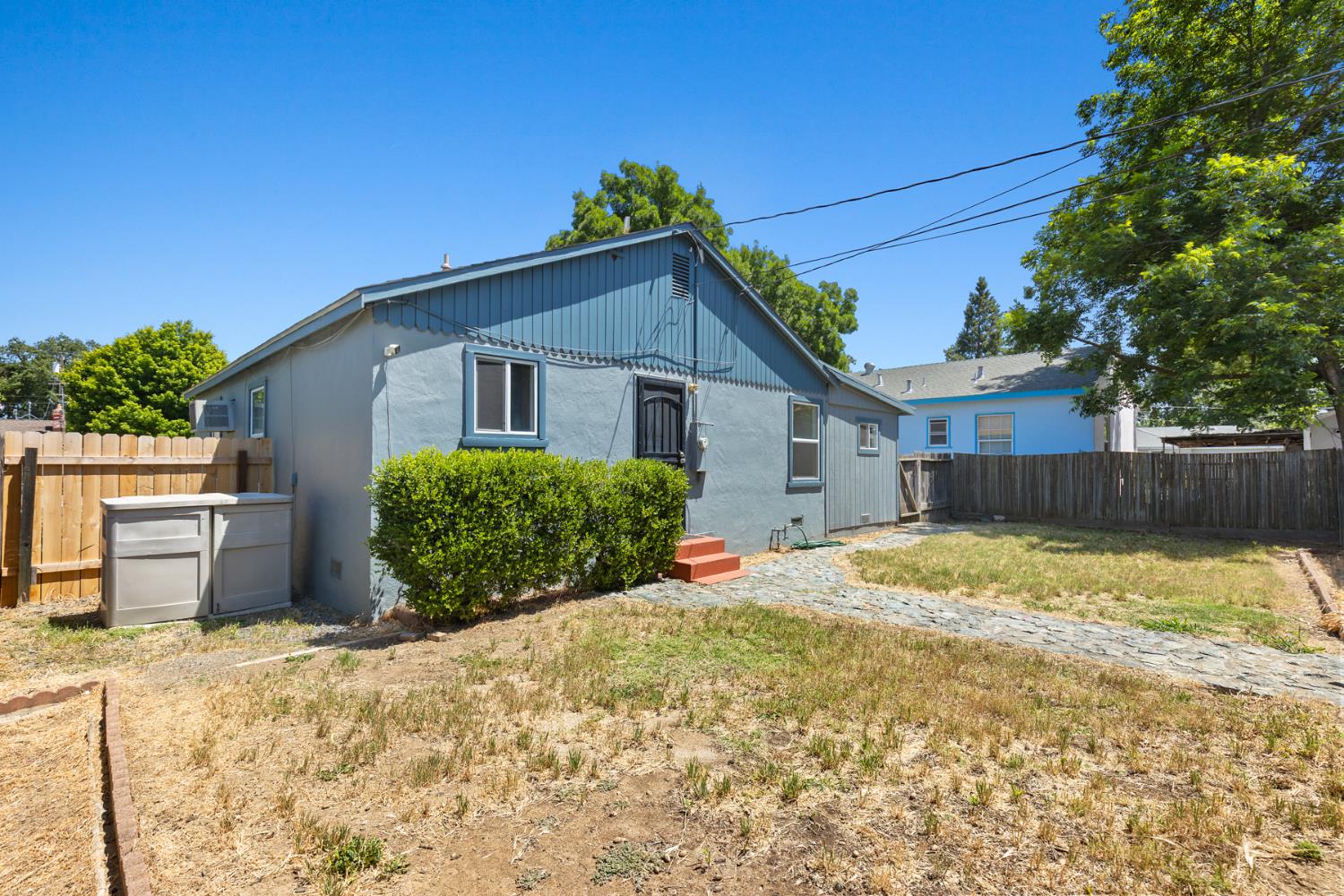 Vermont, Gridley, California image 13