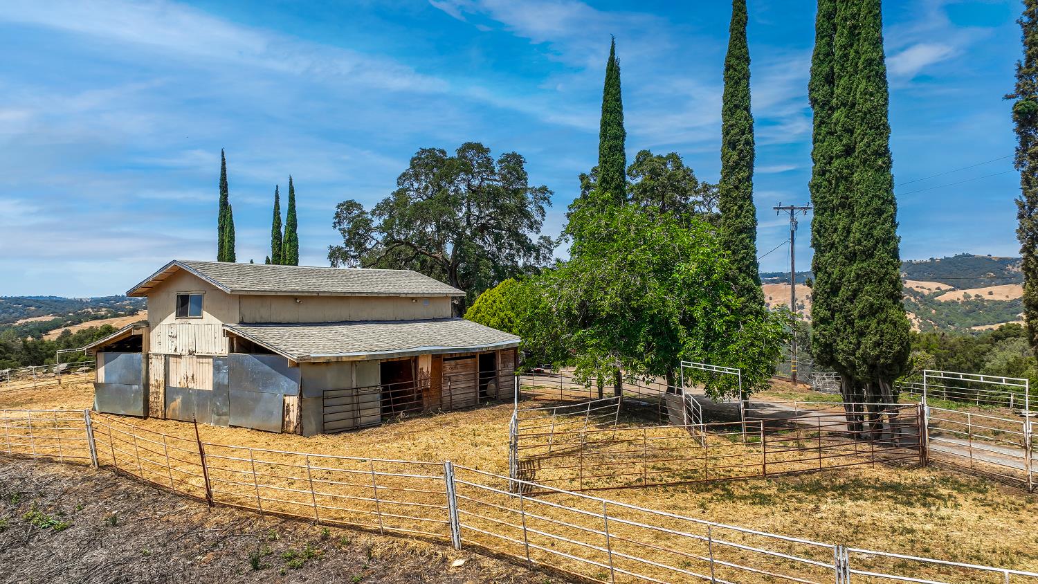 Detail Gallery Image 10 of 93 For 9574 Highway 49, Mokelumne Hill,  CA 95245 - 4 Beds | 2/1 Baths