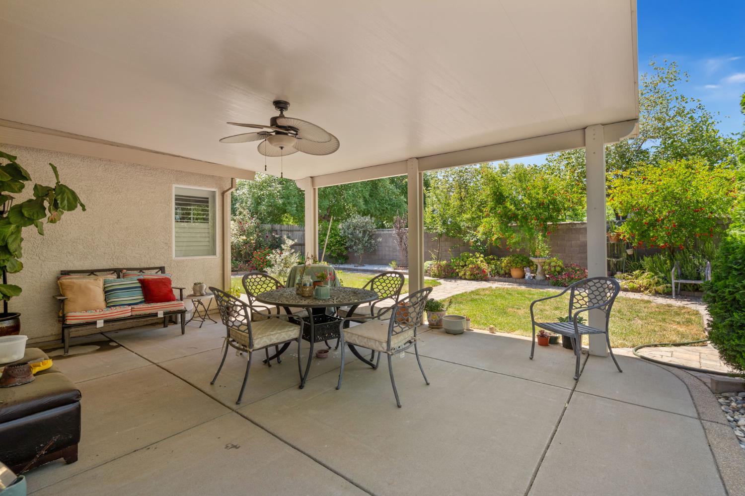 Livorno Way, Elk Grove, California image 18