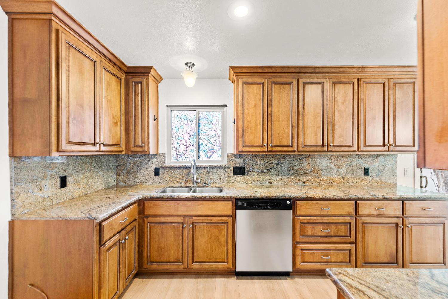 Breeds Hill Court, Citrus Heights, California image 9