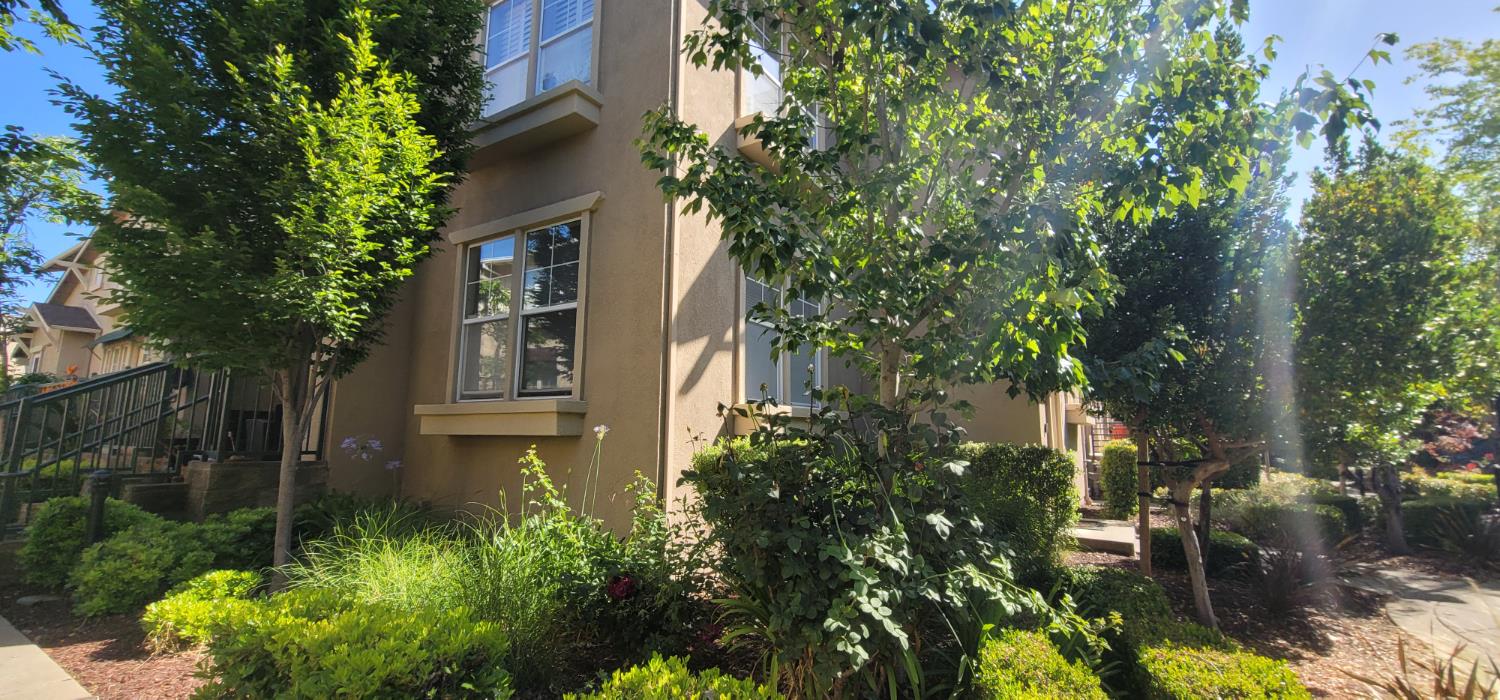 Tucker Street #37, Oakland, California image 4