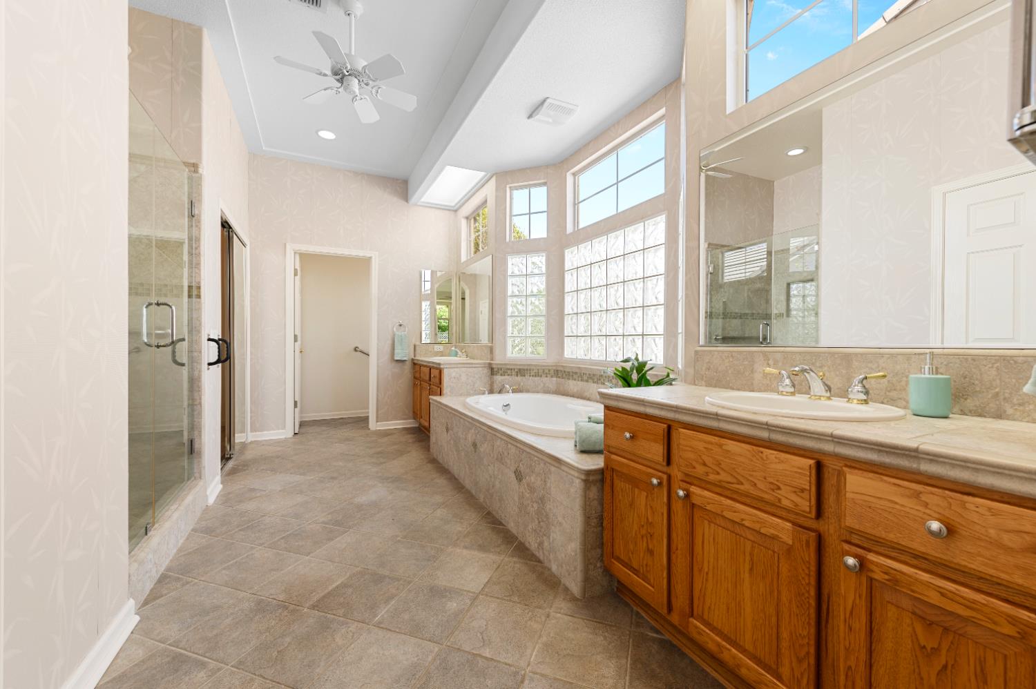 Ponderosa Court, Roseville, California image 33