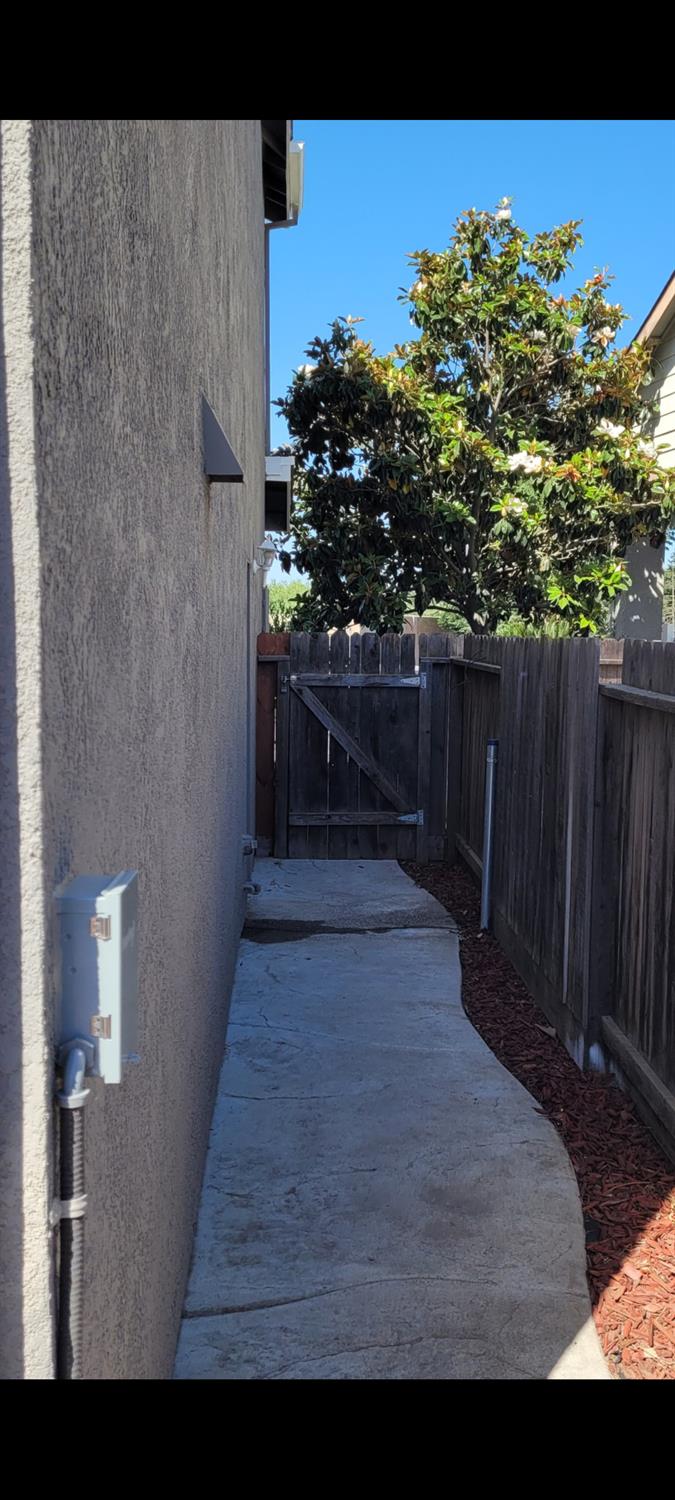 St Salazar Circle, Modesto, California image 7