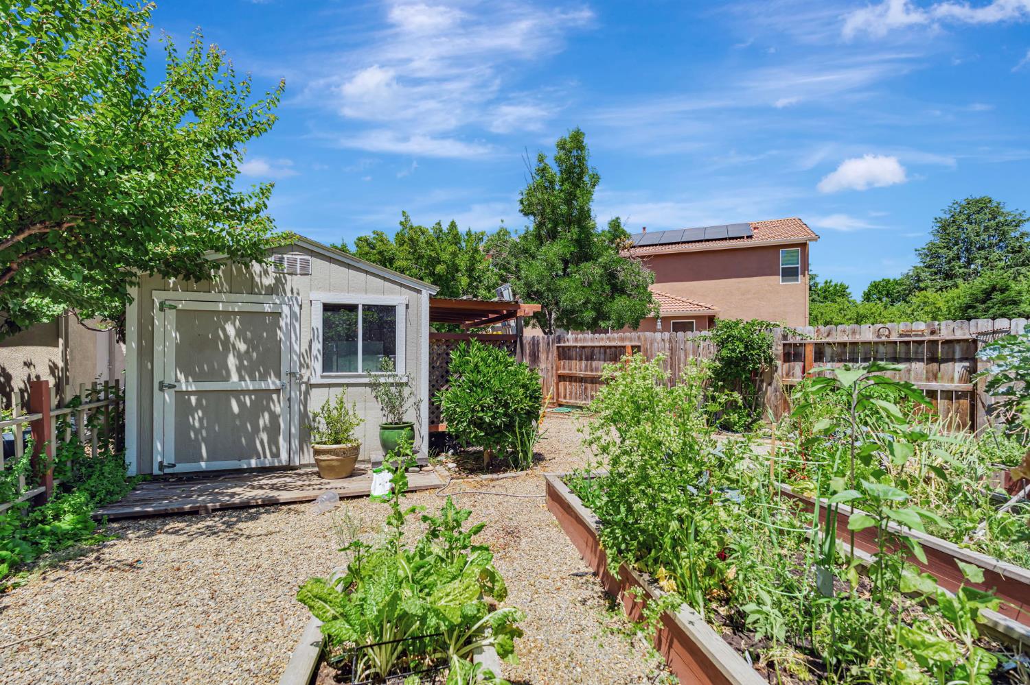 Monte Oro Street, Manteca, California image 42