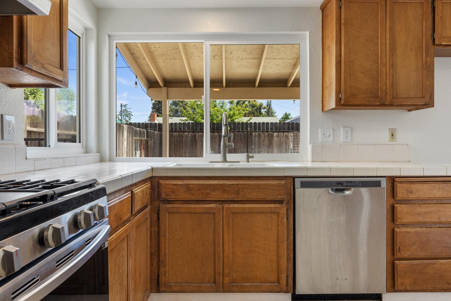 White Birch Drive, Hughson, California image 17