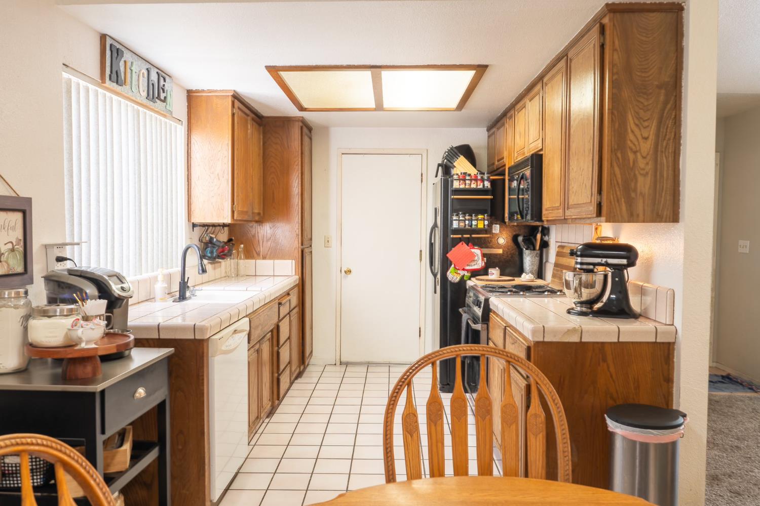 Andalusia Way, Modesto, California image 4