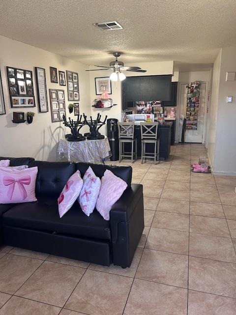 W Chestnut Court, Visalia, California image 5