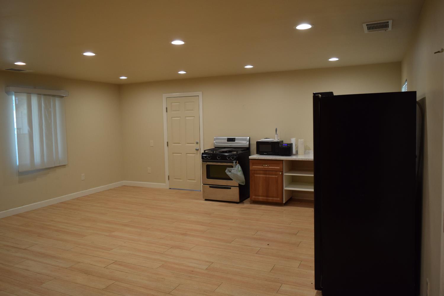 Cedar Drive, Citrus Heights, California image 12