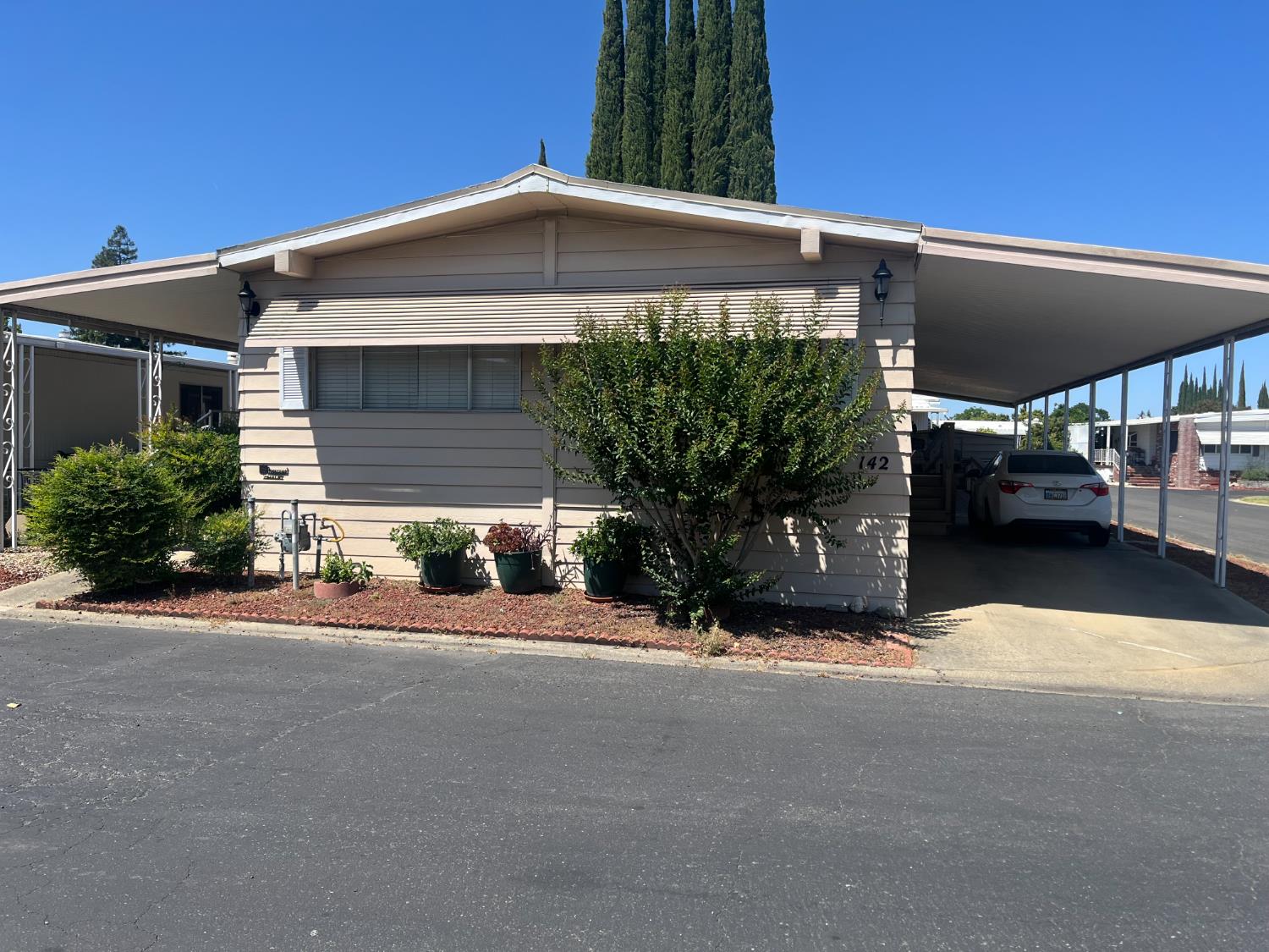La Entrada Way, Yuba City, California image 1