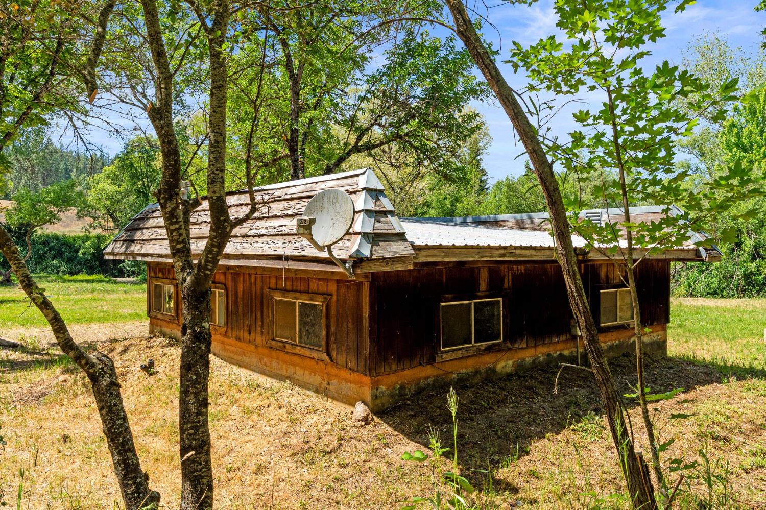 Newtown Road, Nevada City, California image 8