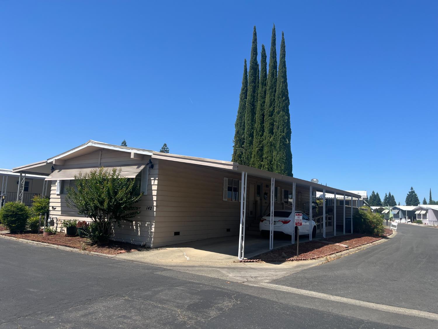 La Entrada Way, Yuba City, California image 2