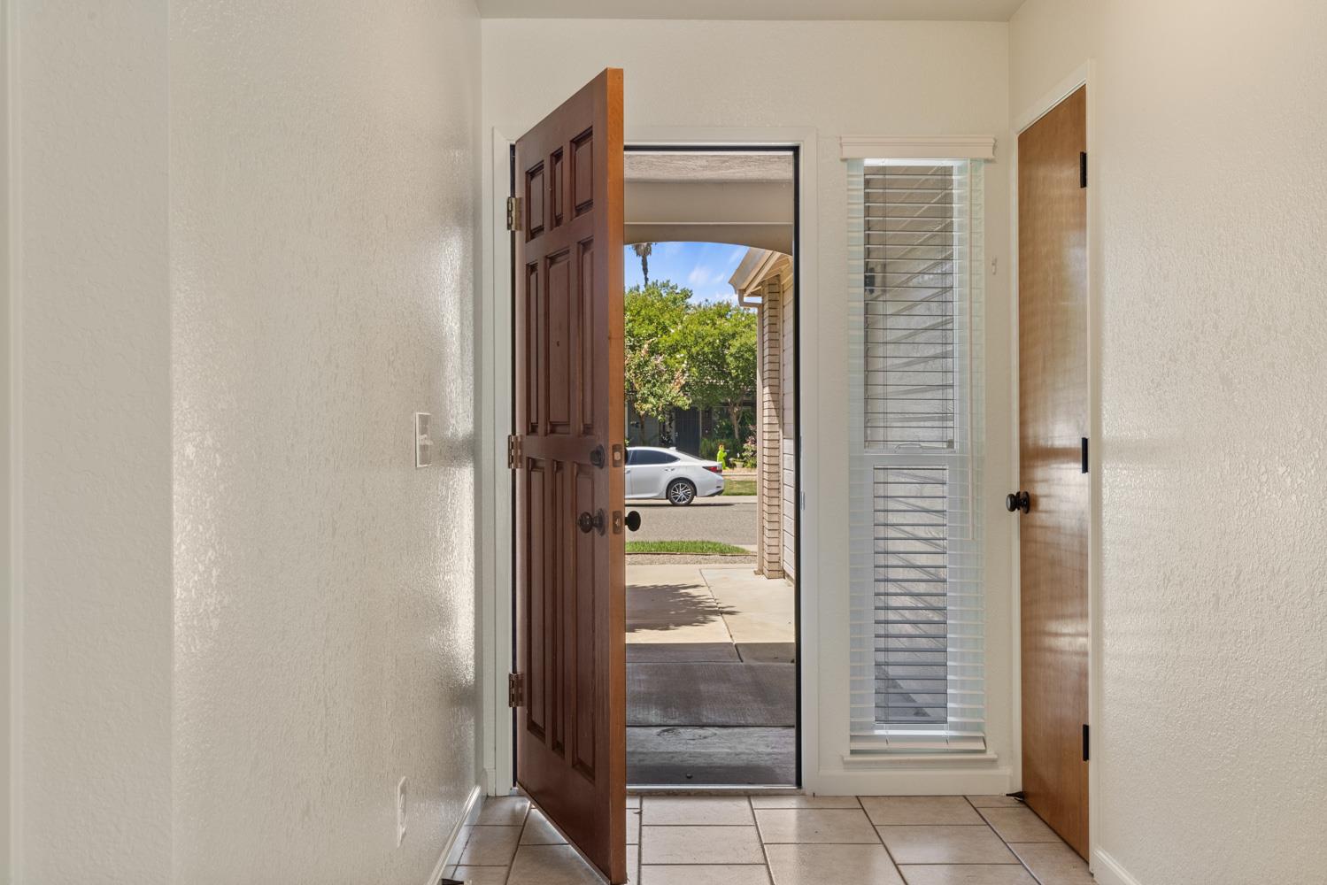 White Birch Drive, Hughson, California image 6