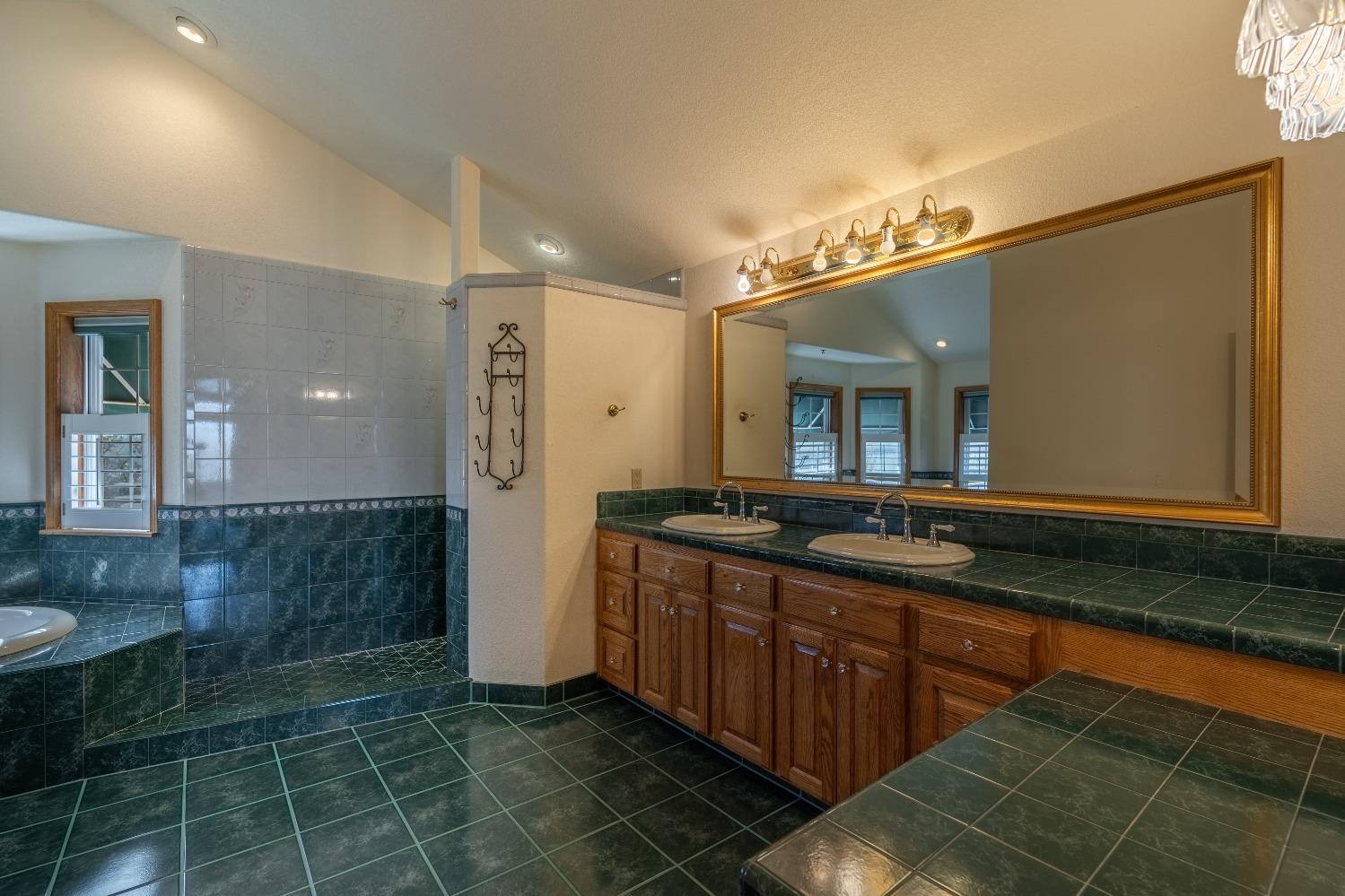Detail Gallery Image 42 of 86 For 27958 Vine Ave, Escalon,  CA 95320 - 3 Beds | 3/1 Baths