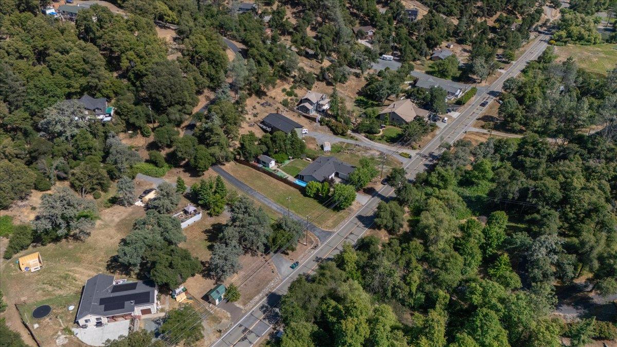 Brewer Road, Grass Valley, California image 39