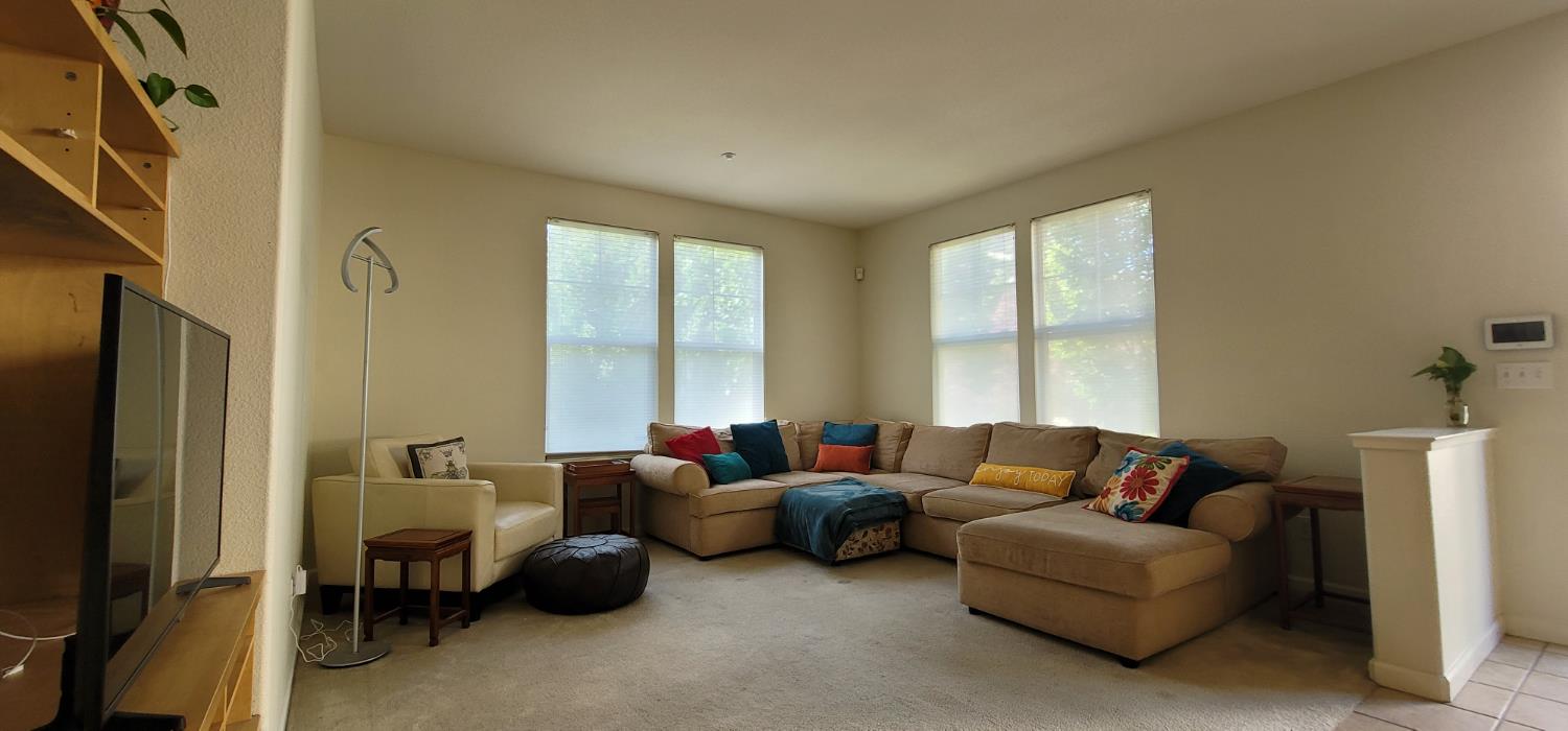 Tucker Street #37, Oakland, California image 10