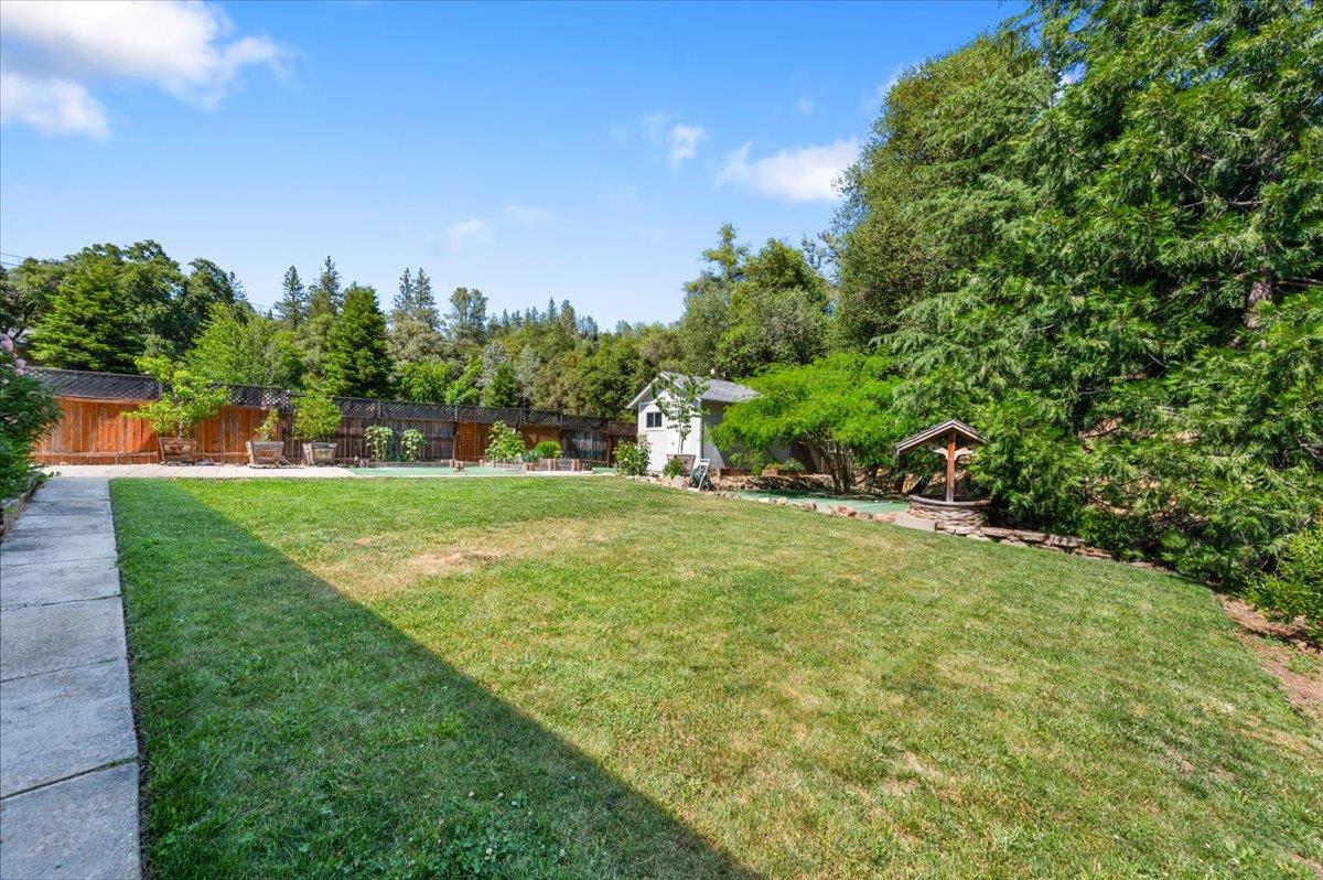 Brewer Road, Grass Valley, California image 32