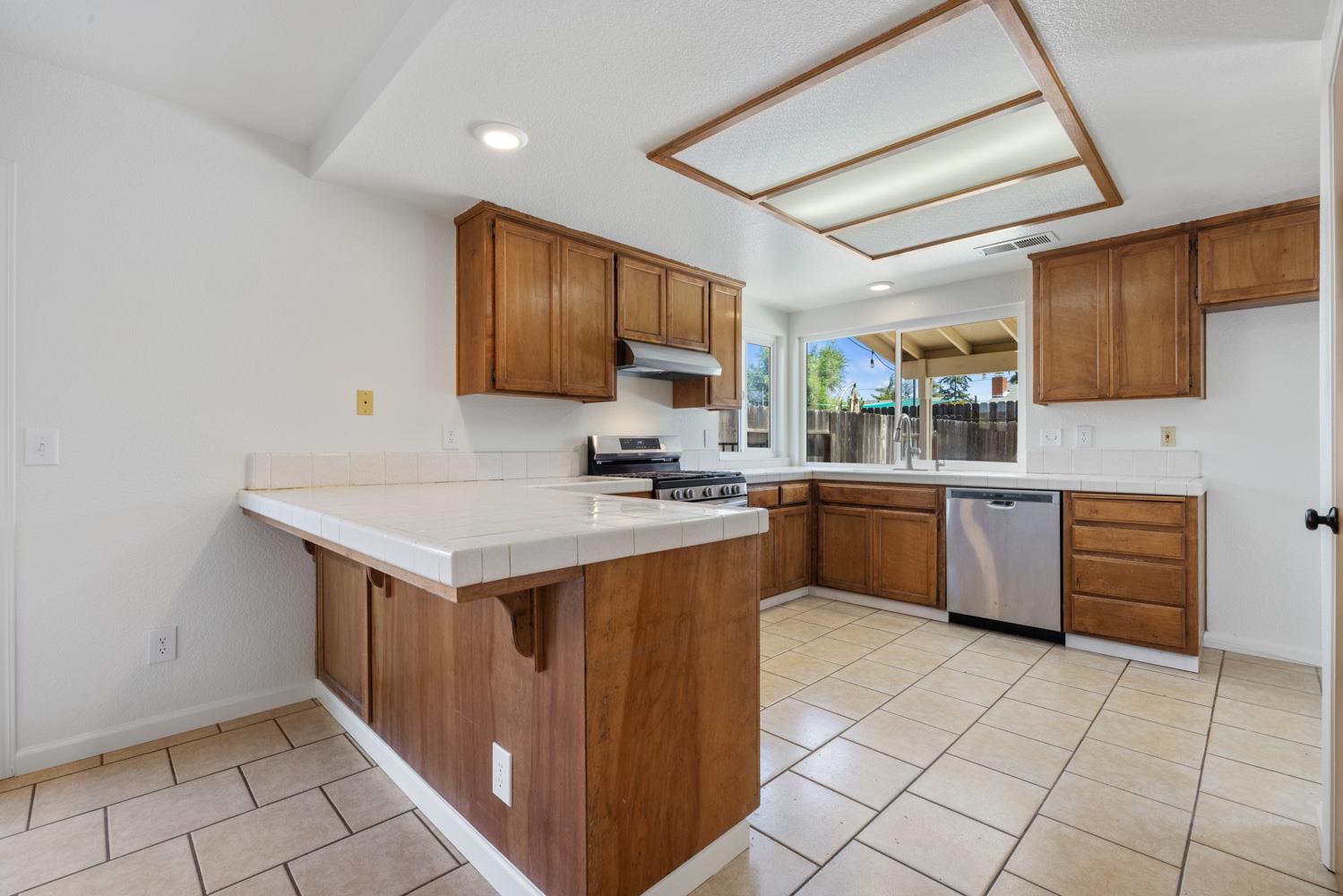 White Birch Drive, Hughson, California image 14