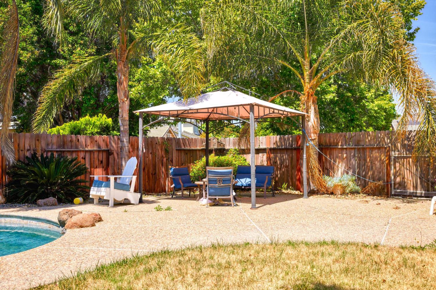 Hampshire, Tracy, California image 36