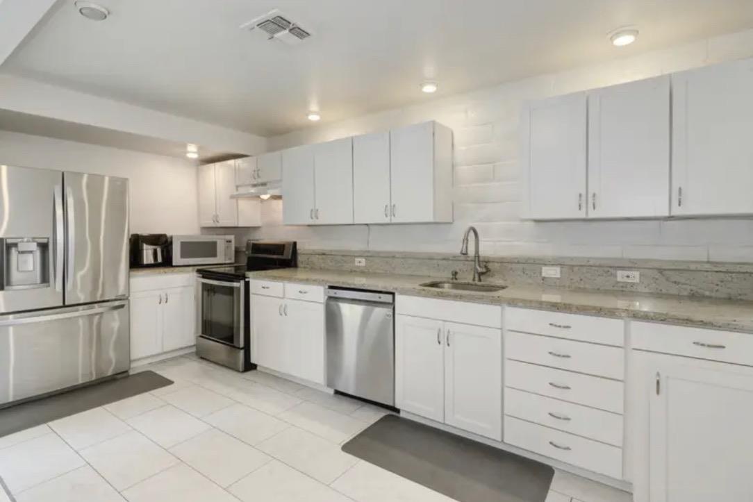 Photo #7: 225071042 Listing: Photo #7
