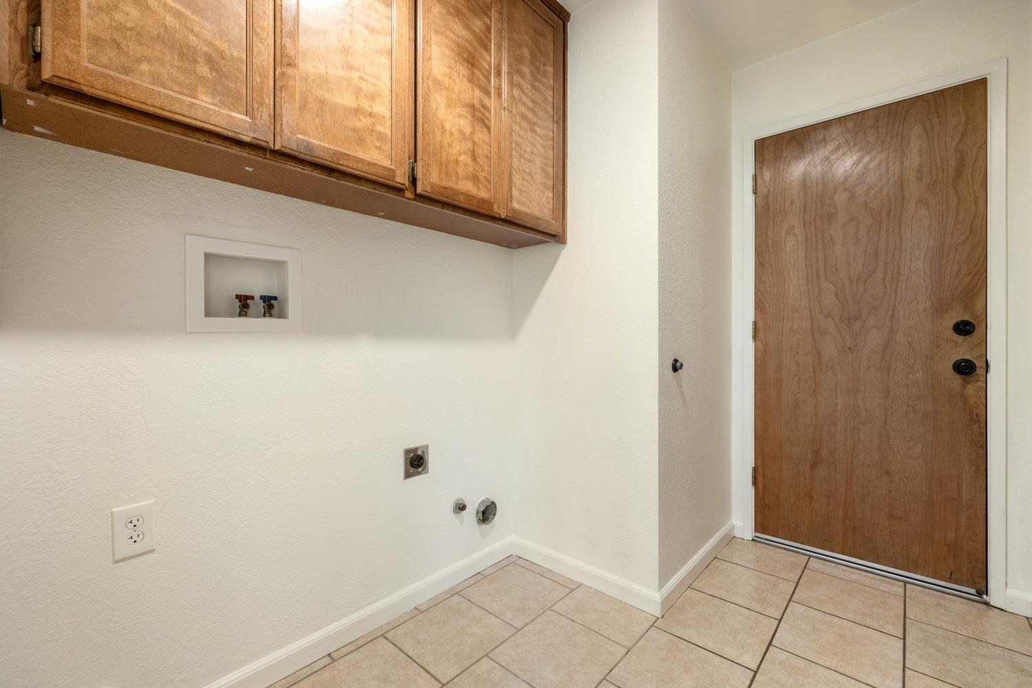 White Birch Drive, Hughson, California image 9