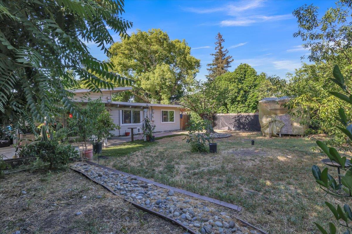 W Swain Road, Stockton, California image 37