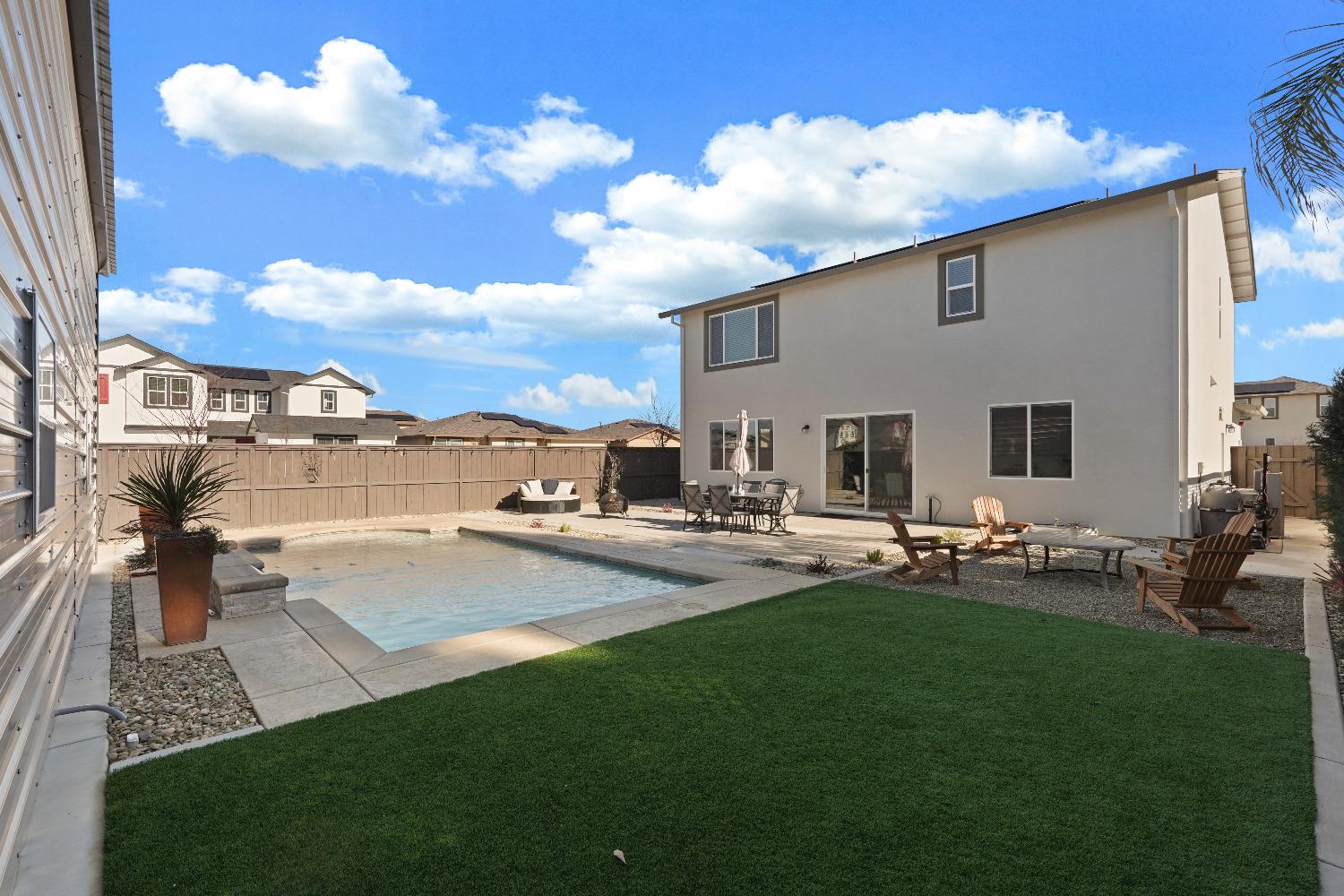 Pritchard Court, Galt, California image 48