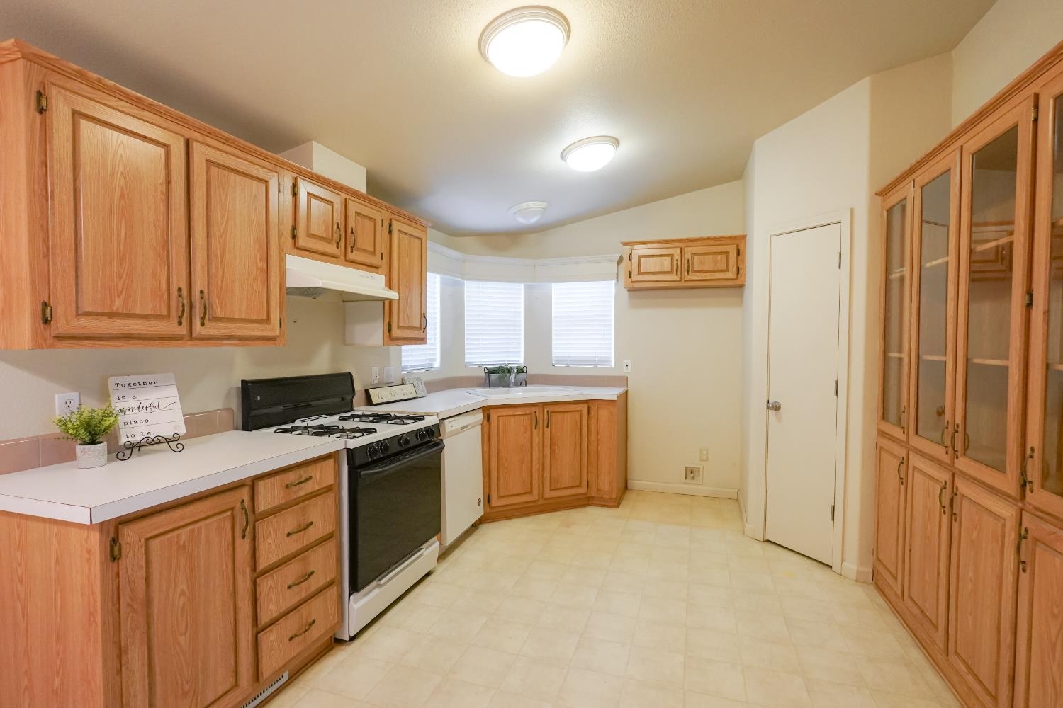 Detail Gallery Image 5 of 22 For 2240 Golden Oak 147, Merced,  CA 95341 - 2 Beds | 2 Baths