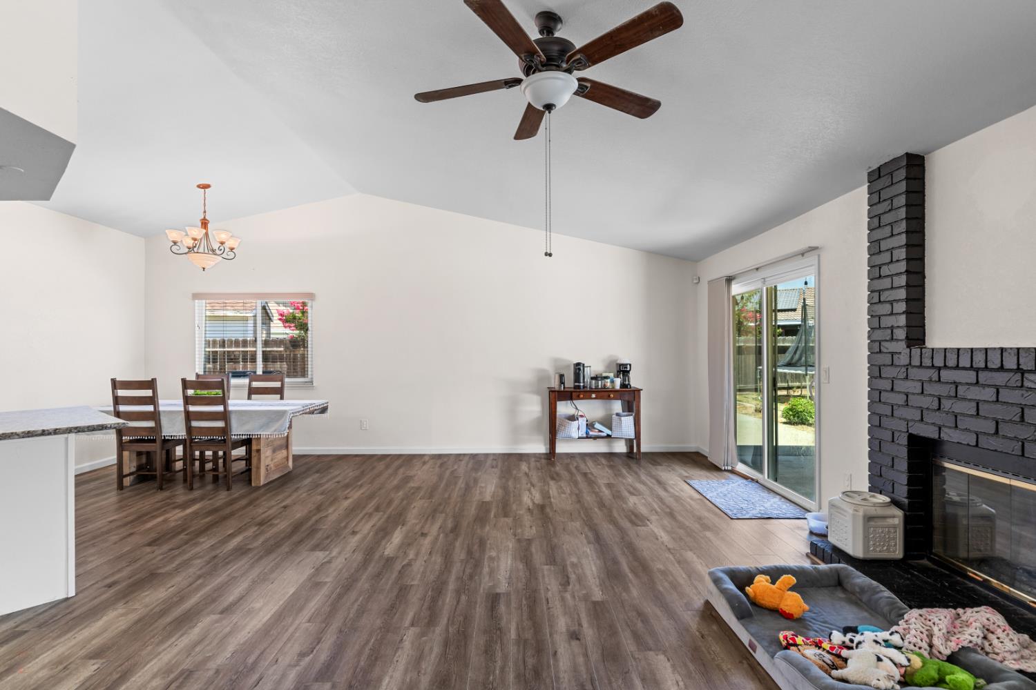 Blackrock Place, Modesto, California image 11
