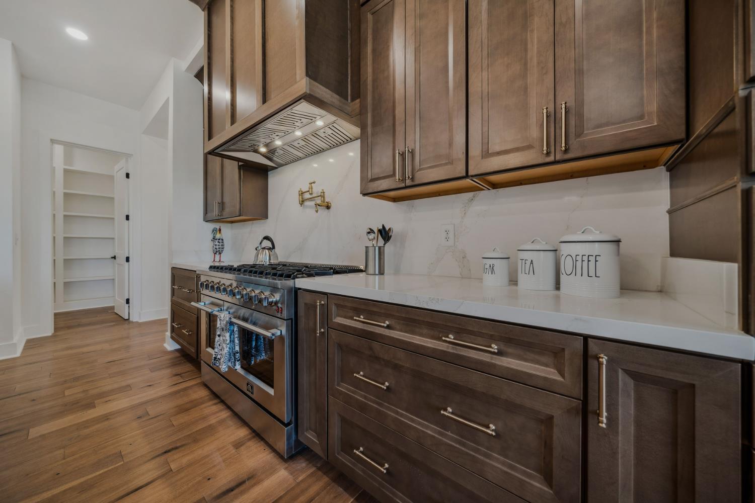 Detail Gallery Image 26 of 75 For 14874 Surrey Junction Ln, Sutter Creek,  CA 95685 - 4 Beds | 3/1 Baths
