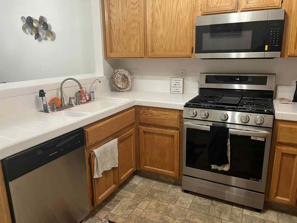 Stratford Place #601, Sacramento, California image 9