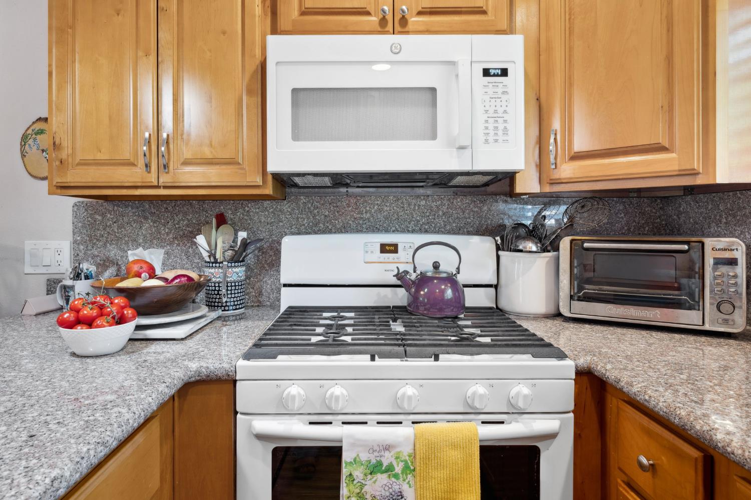 Rosewood Way, Woodland, California image 17