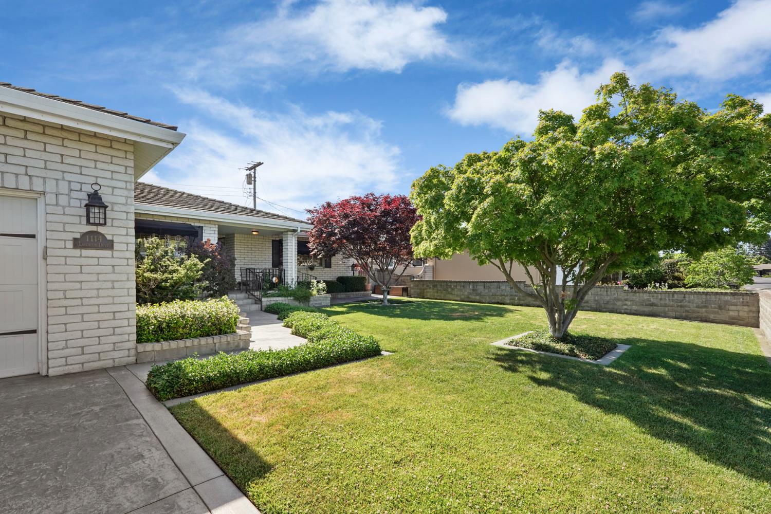 Lakewood Drive, Lodi, California image 4