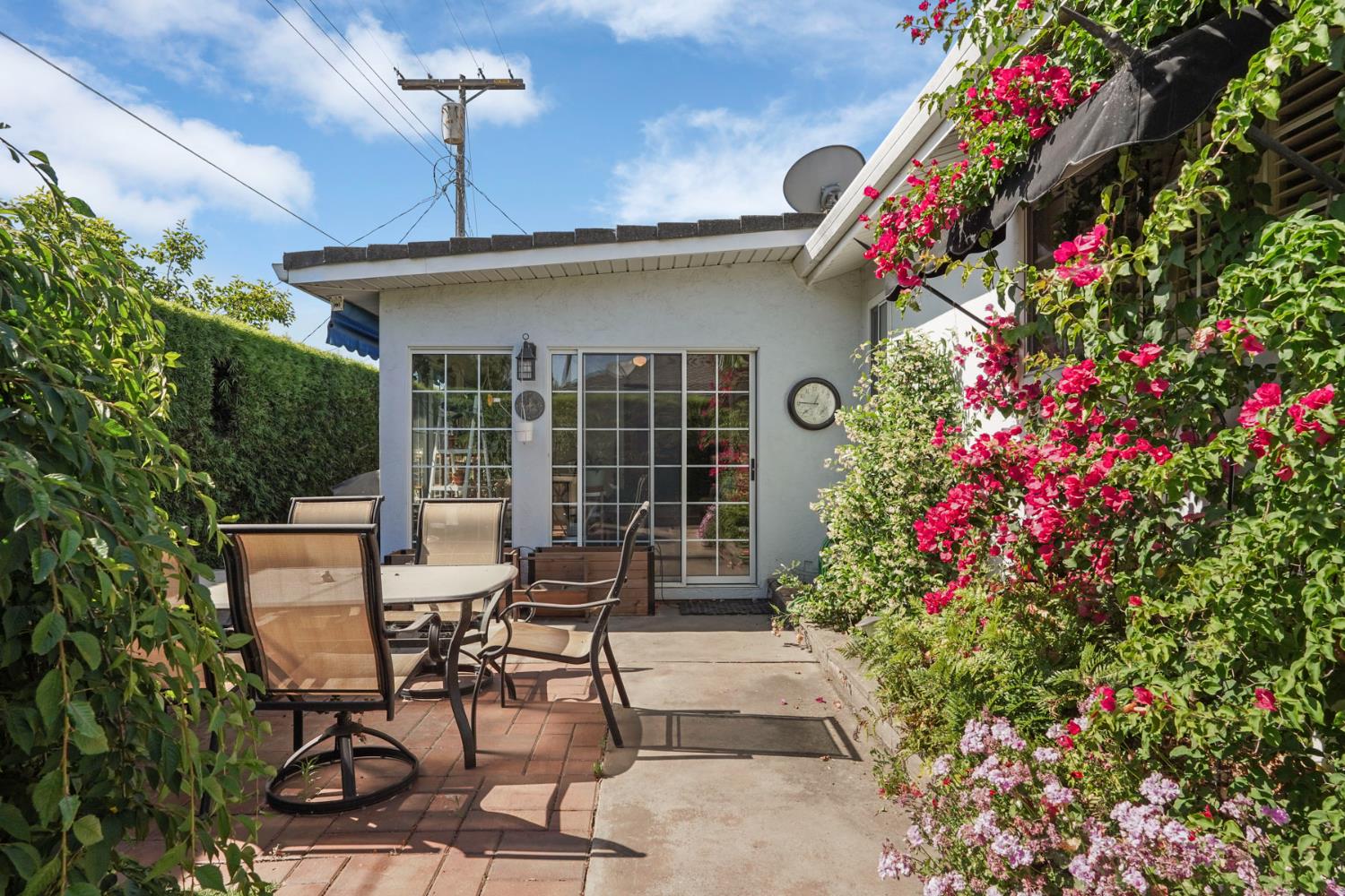 Lakewood Drive, Lodi, California image 38