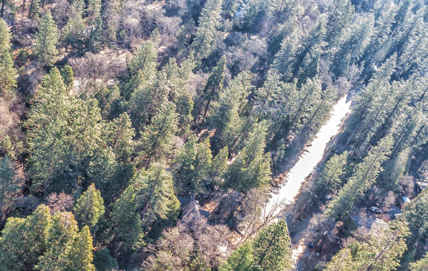 Awahanee Road, Sonora, California image 7